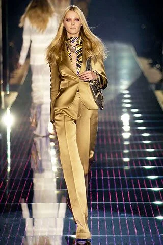 Look 16
